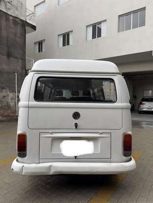 VOLKSWAGEN-KOMBI-1.6 MI STD LOTAÇÃO 8V GASOLINA 3P MANUAL VOLKSWAGEN-KOMBI-2005