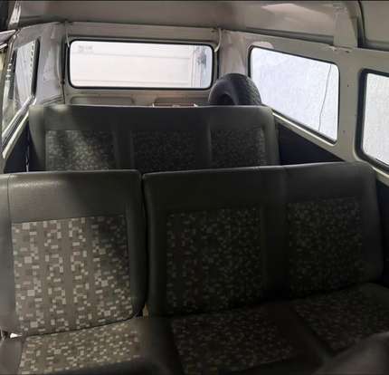 VOLKSWAGEN-KOMBI-2005