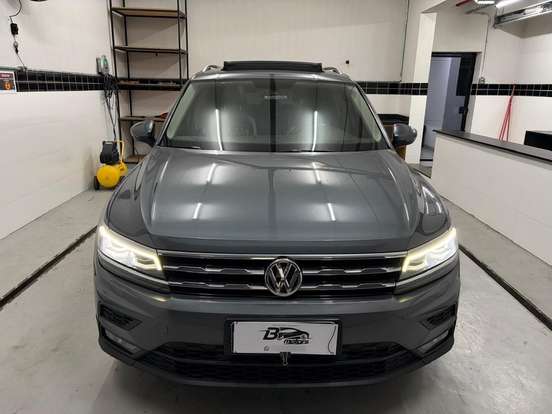 VOLKSWAGEN-TIGUAN-2020