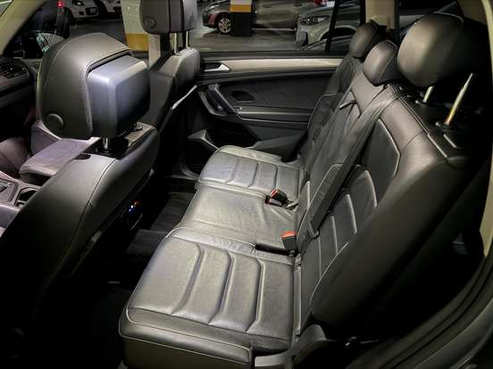 VOLKSWAGEN-TIGUAN-1.4 250 TSI TOTAL FLEX ALLSPACE COMFORTLINE TIPTRONIC VOLKSWAGEN-TIGUAN-2020