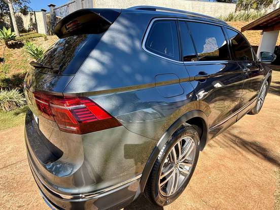 VOLKSWAGEN-TIGUAN-2.0 300 TSI GASOLINA ALLSPACE R-LINE AUTOMÁTICO VOLKSWAGEN-TIGUAN-2023