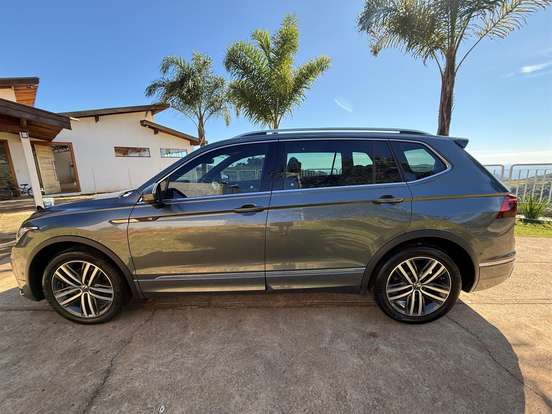 VOLKSWAGEN-TIGUAN-2023