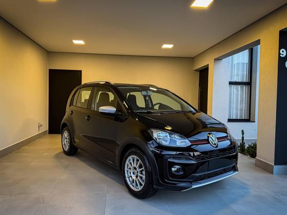 VOLKSWAGEN UP 1.0 170 TSI TOTAL FLEX XTREME 4P MANUAL