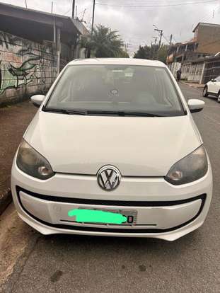 VOLKSWAGEN-UP-2015