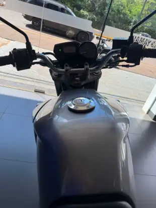 YAMAHA-FAZER 250IE LIMITED EDITION-2012