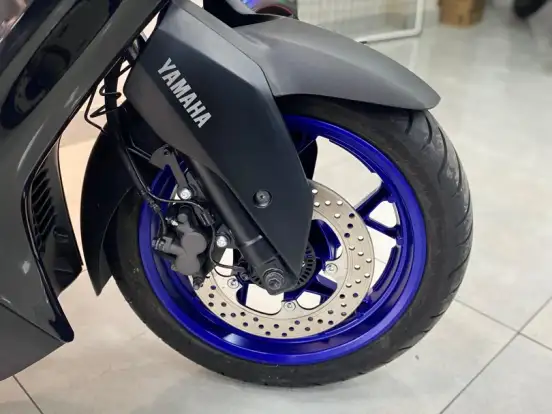 YAMAHA-XMAX 300 CONNECTED ABS YAMAHA-XMAX 300 CONNECTED ABS-2025