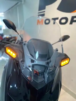 YAMAHA-XMAX 300 CONNECTED ABS-2025