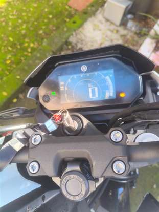 YAMAHA-FZ25 FAZER CONNECTED ABS YAMAHA-FZ25 FAZER CONNECTED ABS-2025