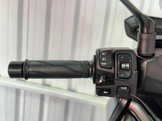 YAMAHA-XMAX 250 CONNECTED ABS-2024