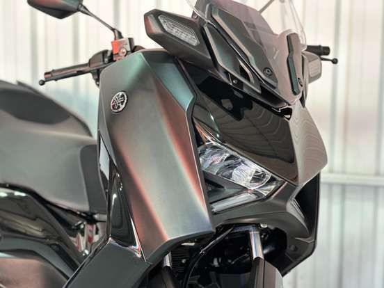 YAMAHA-XMAX 250 CONNECTED ABS-2024