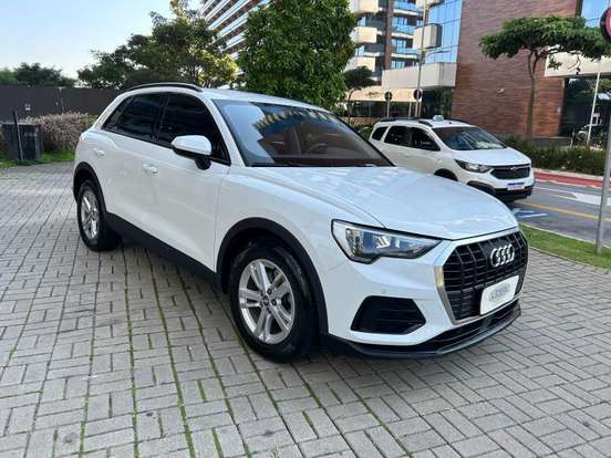 AUDI-Q3-2020