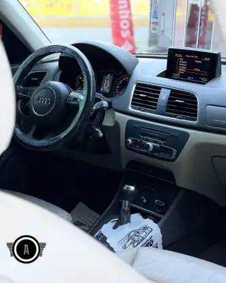 AUDI-Q3-2012