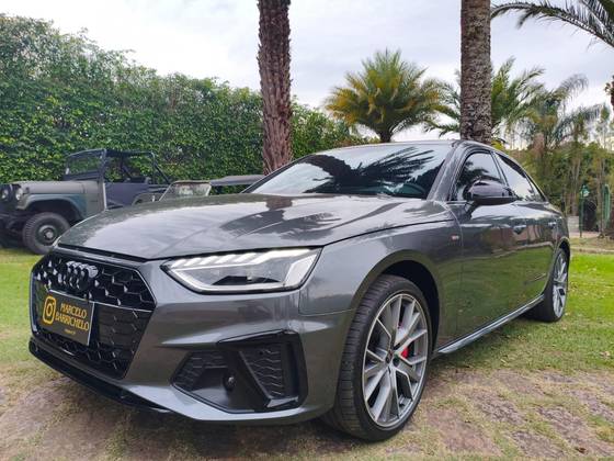 AUDI A4 2.0 TFSI MHEV S LINE QUATTRO S TRONIC