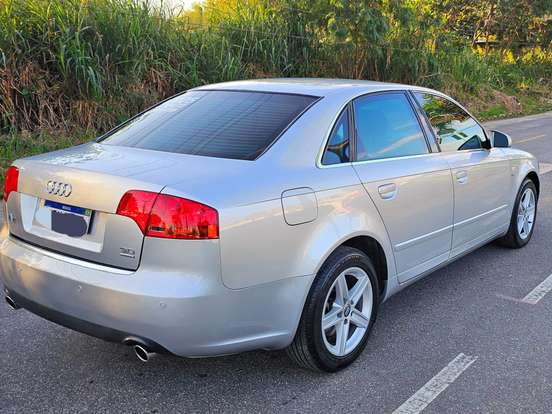 AUDI-A4-3.0 LIMOUSINE V6 30V GASOLINA 4P MULTITRONIC AUDI-A4-2005