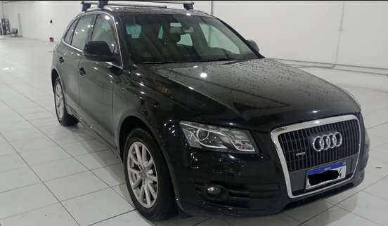 AUDI-Q5-2010