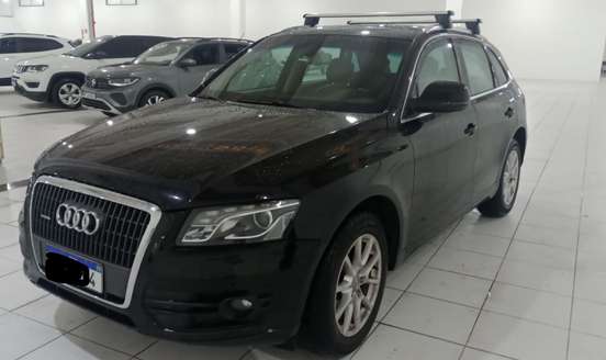 AUDI-Q5-2010