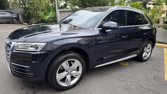 AUDI-Q5-2019