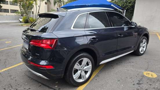 AUDI-Q5-2019