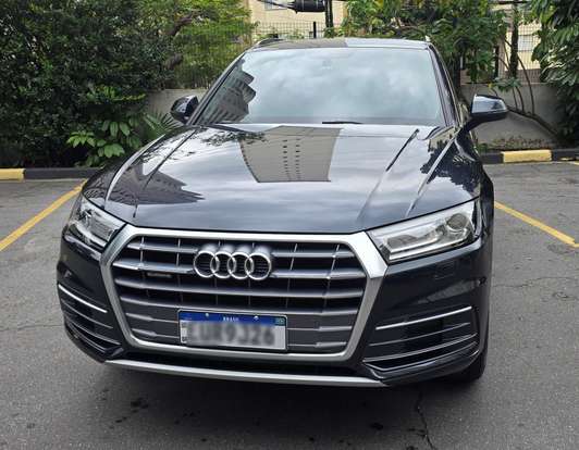 AUDI-Q5-2019