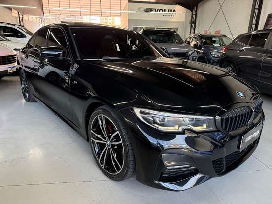 BMW-320i-2021