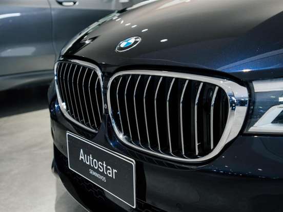 BMW-750i-2016