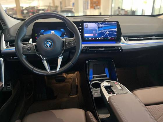/en/city/cate-car-used-car/bmw-ix1-2025-electric-edrive20-x-line-49770849098597376/-11