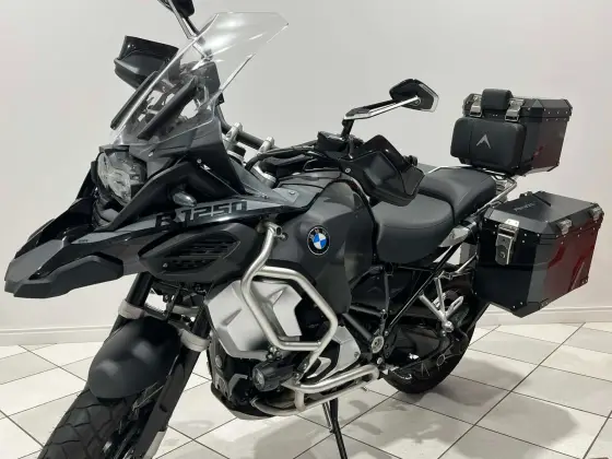 BMW R 1250 GS ADVENTURE TRIPLE BLACK BMW R 1250 GS ADVENTURE TRIPLE BLACK