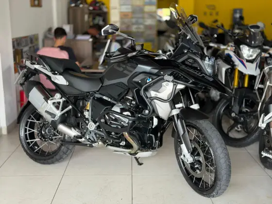 BMW R 1250 GS PREMIUM TRIPLE BLACK BMW R 1250 GS PREMIUM TRIPLE BLACK
