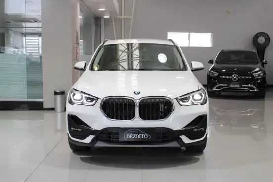 BMW-X1-2021