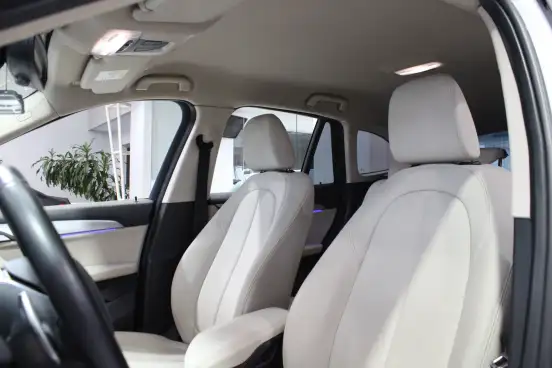 BMW-X1-2021