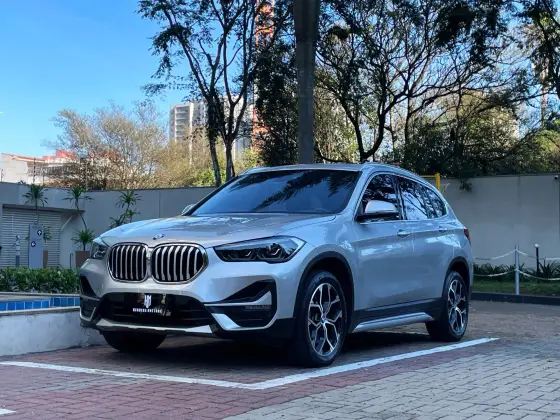 BMW X1 2.0 16V TURBO ACTIVEFLEX SDRIVE20I X-LINE 4P AUTOMÁTICO