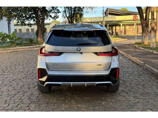 BMW-X1-2024
