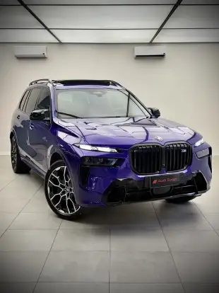 BMW-X7-2024