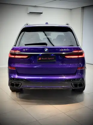 BMW-X7-4.4 V8 GASOLINA M60i STEPTRONIC BMW-X7-2024