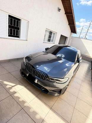 BMW-320i-2020