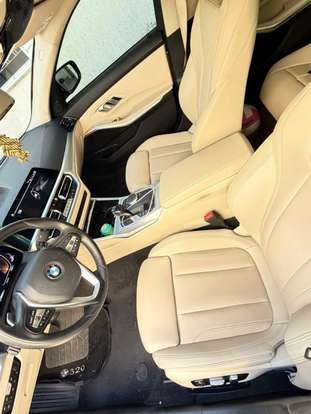 BMW-320i-2020