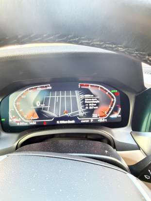 BMW-320i-2020