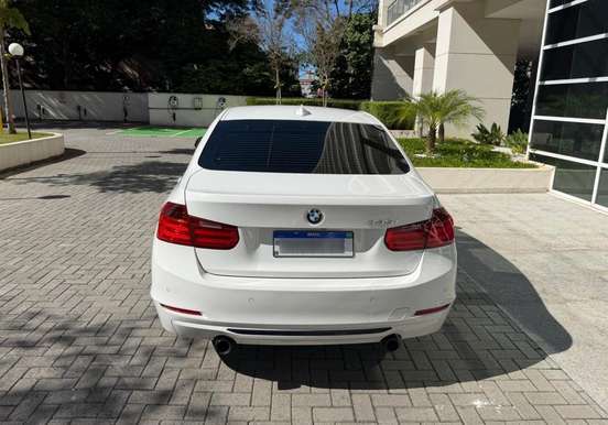 BMW-335i-2012
