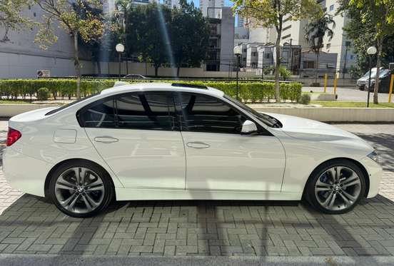BMW-335i-2012