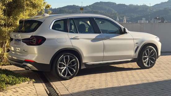 BMW-X3-2.0 16V HÍBRIDO X LINE XDRIVE30E STEPTRONIC BMW-X3-2022