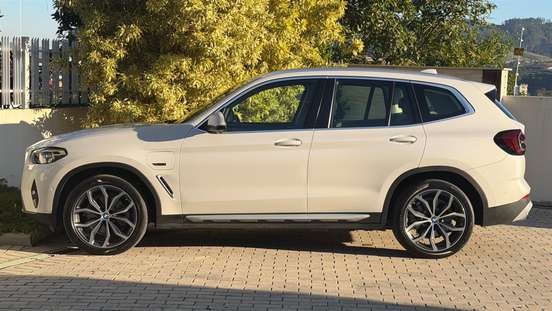 BMW-X3-2022