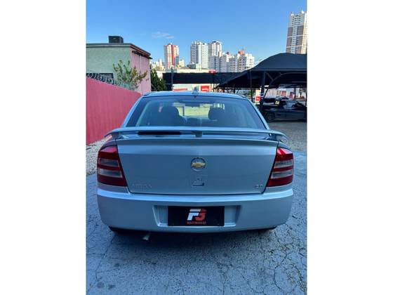 /en/city-para/cate-car-used-car/chevrolet-astra-2007-2-0-mpfi-advantage-8v-flex-2p-manual-50488349351281664/-5
