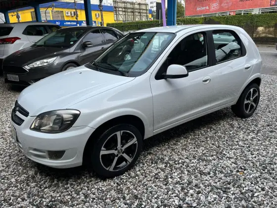 CHEVROLET CELTA 1.0 MPFI LT 8V FLEX 4P MANUAL CHEVROLET CELTA 1.0 MPFI LT 8V FLEX 4P MANUAL