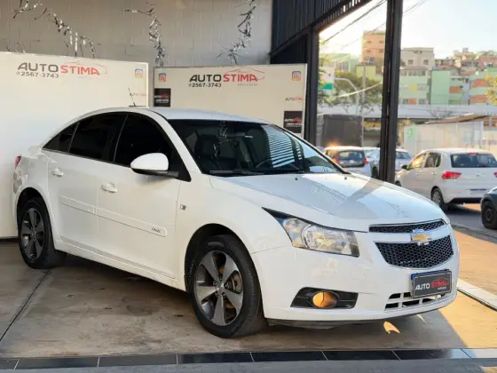 CHEVROLET CRUZE 1.8 LT 16V FLEX 4P AUTOMÁTICO CHEVROLET CRUZE 1.8 LT 16V FLEX 4P AUTOMÁTICO