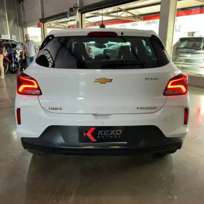 CHEVROLET-ONIX-2023