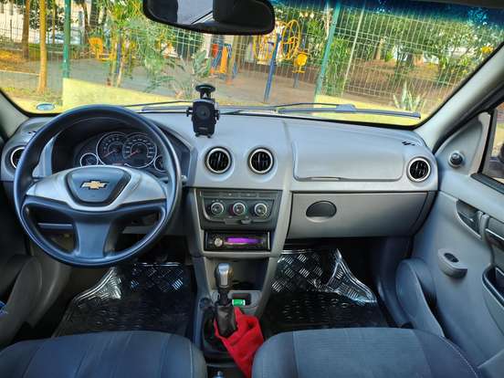 CHEVROLET-PRISMA-2011
