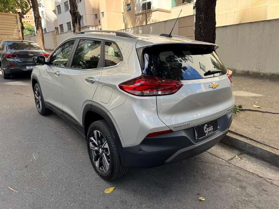 CHEVROLET-TRACKER-2022