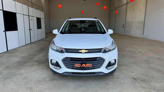 CHEVROLET-TRACKER-2017