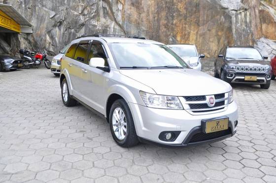 FIAT FREEMONT 2.4 PRECISION 16V GASOLINA 4P AUTOMÁTICO