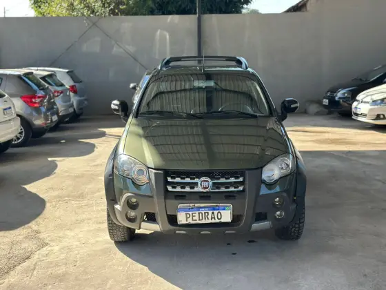 FIAT STRADA 1.8 MPI ADVENTURE CE 16V FLEX 2P MANUAL FIAT STRADA 1.8 MPI ADVENTURE CE 16V FLEX 2P MANUAL